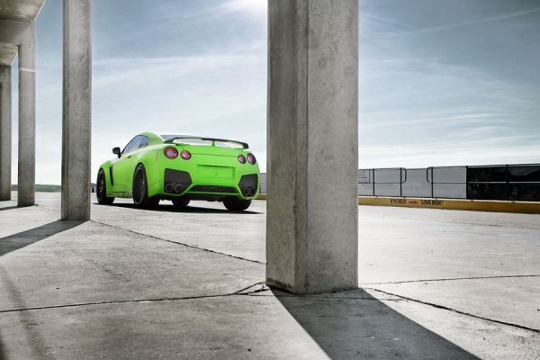 Photograph Seagram Pearce Lime Gtr on One Eyeland
